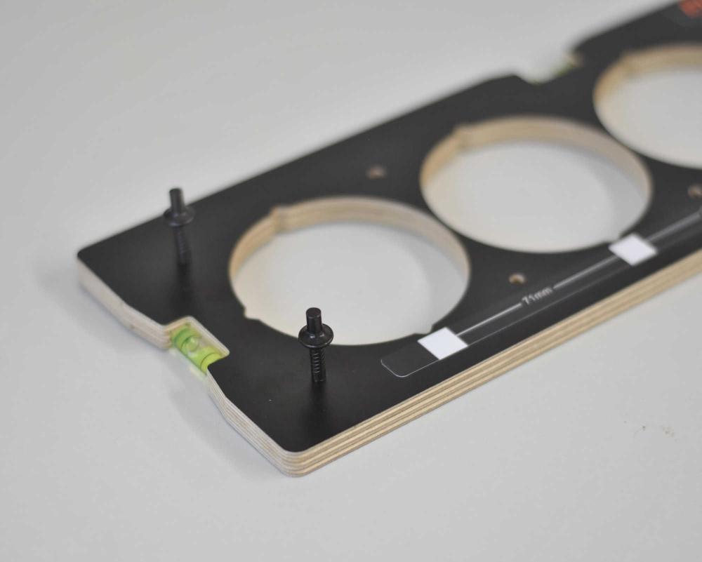 Preview: Easy x3+91 Bohrschablone für Hohlwanddosen und Steckdosen